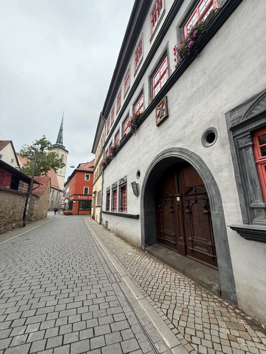Allerheiligenstraße mit Blick zur Allerheiligenkirche Allerheiligenstraße